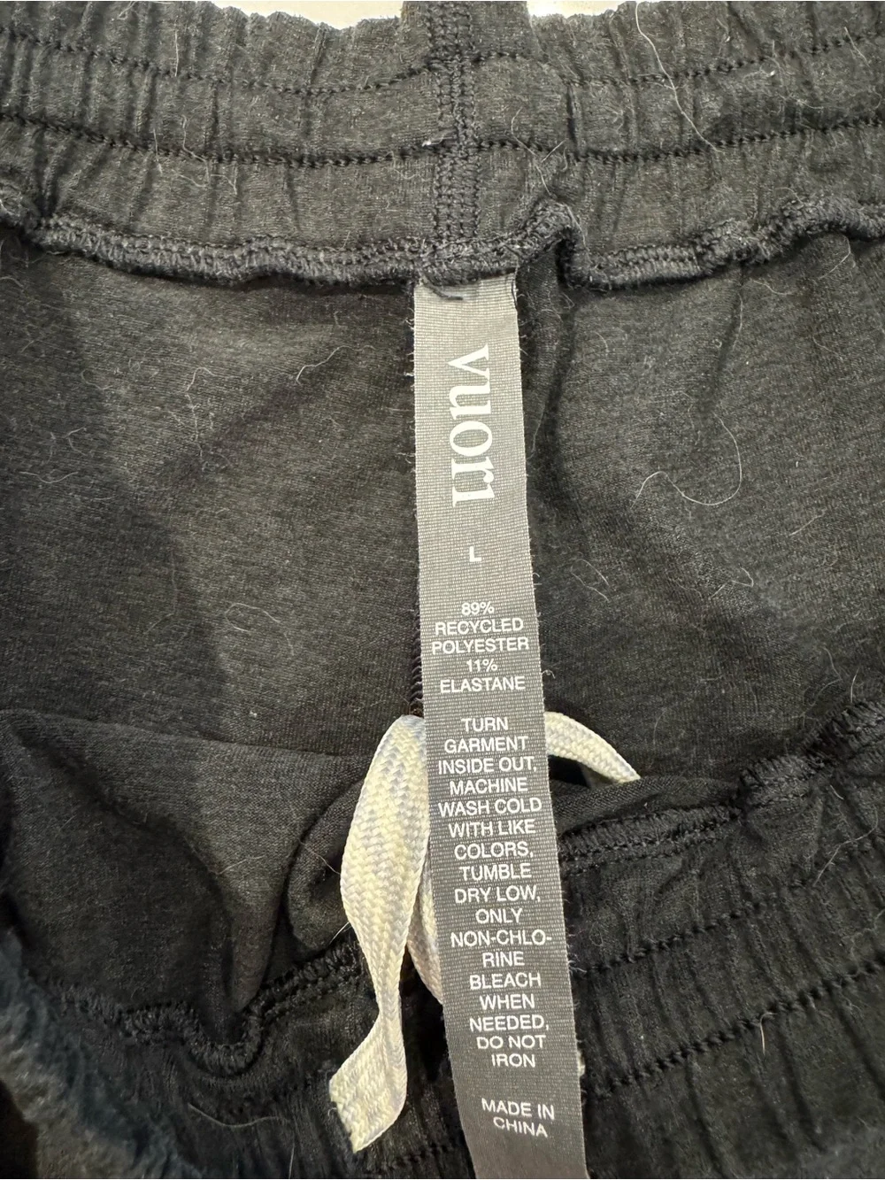 Vuori Black Women's Boyfriend short - Picture 4 of 5